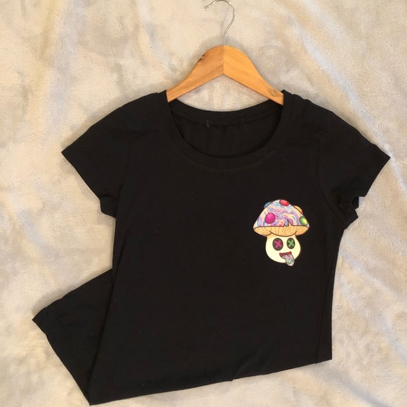 Happy Mushroom - Picture 2 of 2